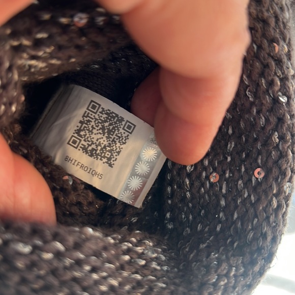 UGG RARE knit boots with belt, Size 7, grey - Picture 6 of 7